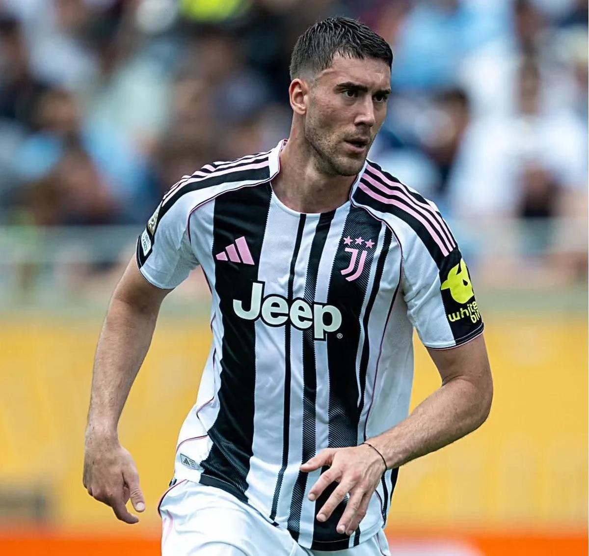 问鼎娱乐包含转折点！AC米兰防线松动，足总杯转会期攻防权衡，目标明确，球队文化再被提及的词条