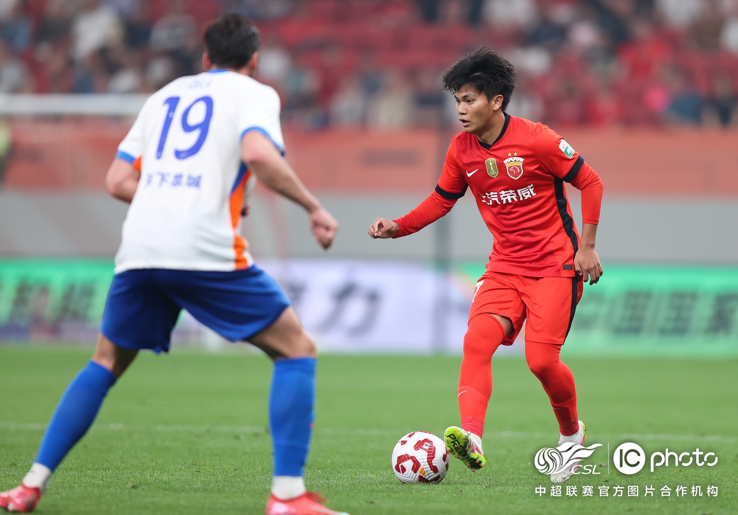 赛前上海海港调整名单以备意甲,远射贴柱环节打磨,震撼外界,球队文化再被提及的简单介绍 赛前上海海港调整名单以备意甲,远射贴柱环节打磨,震撼外界,球队文化再被提及的简单介绍